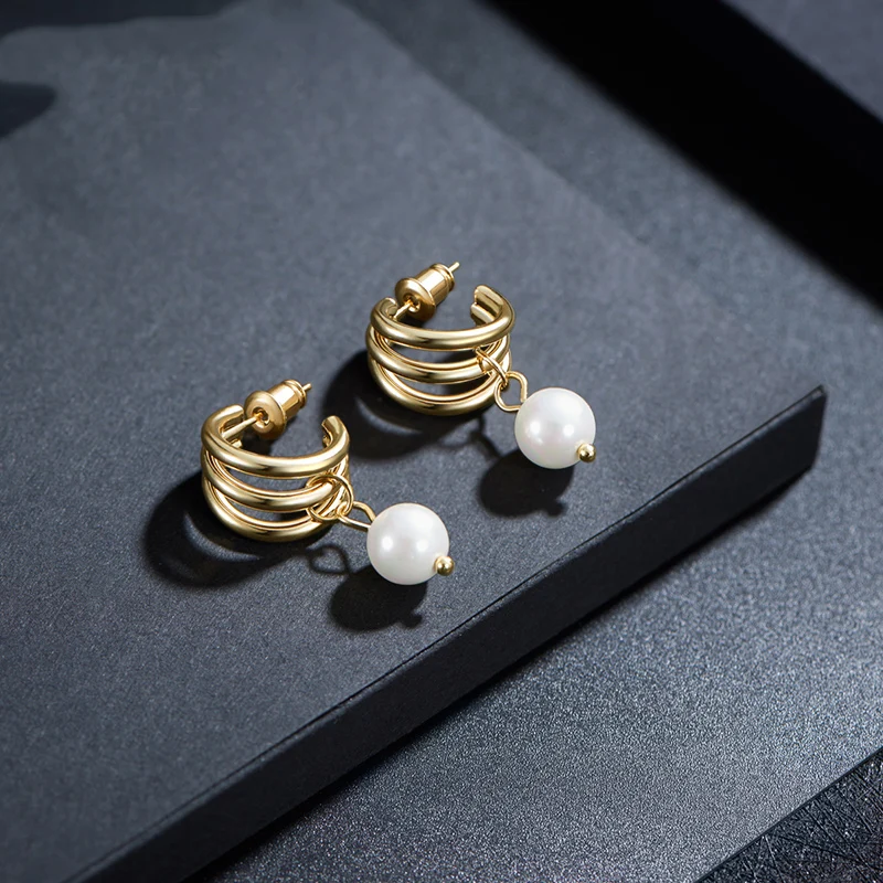 Женские серьги с жемчугом металлические в стиле ретро эффектные сувенирные