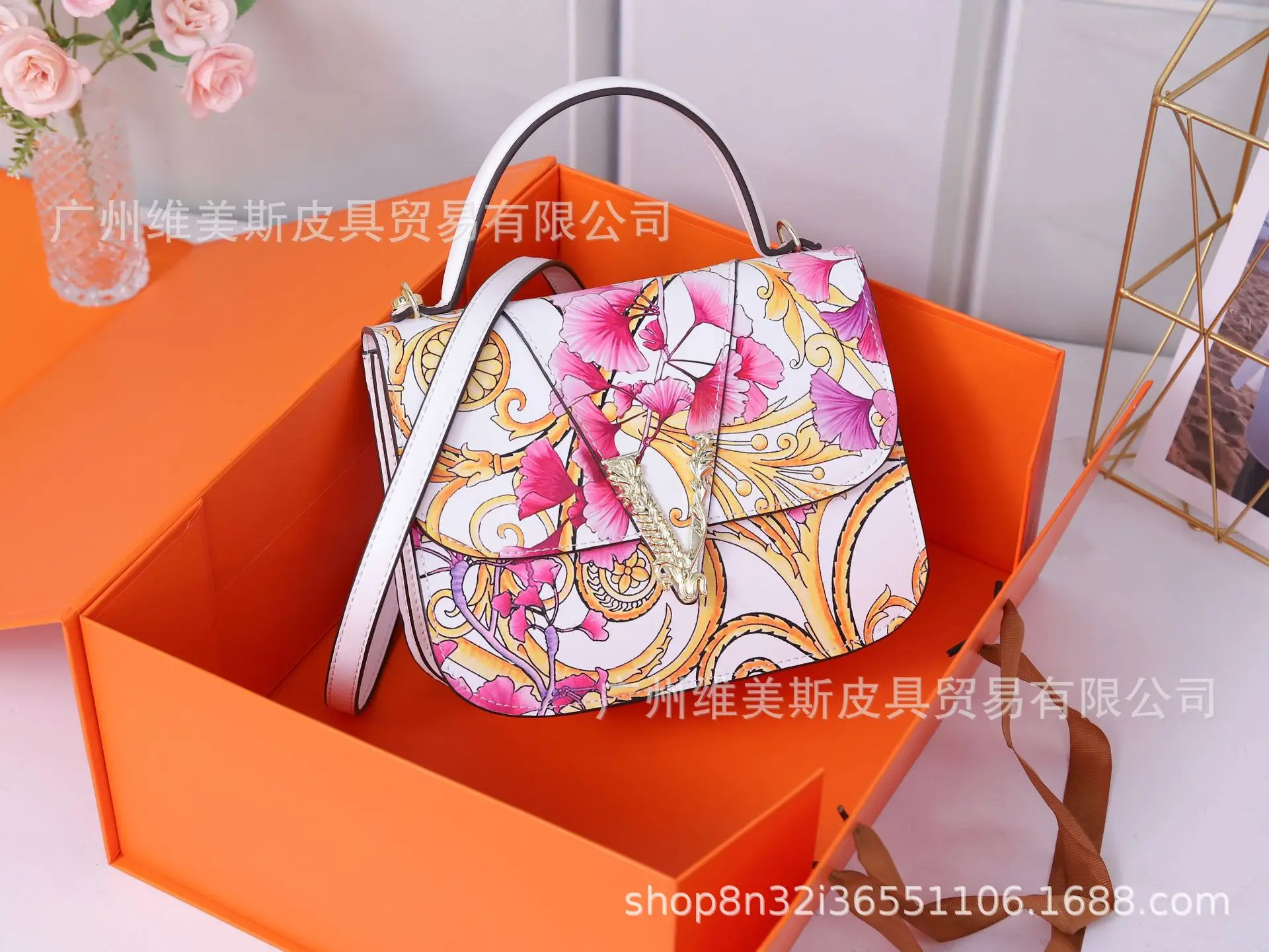 women handbag luxury Simple leather handbags Chain Women's shoulder bag black big Totes bolsa  purses and handbags