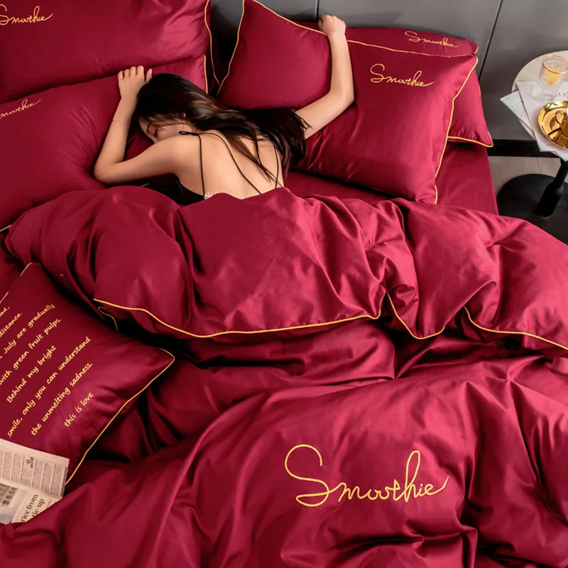 

Новый комплект из четырех предметов для спальни, зимний красный хлопковый комплект постельного белья с вышивкой, модный и простой комплект ...