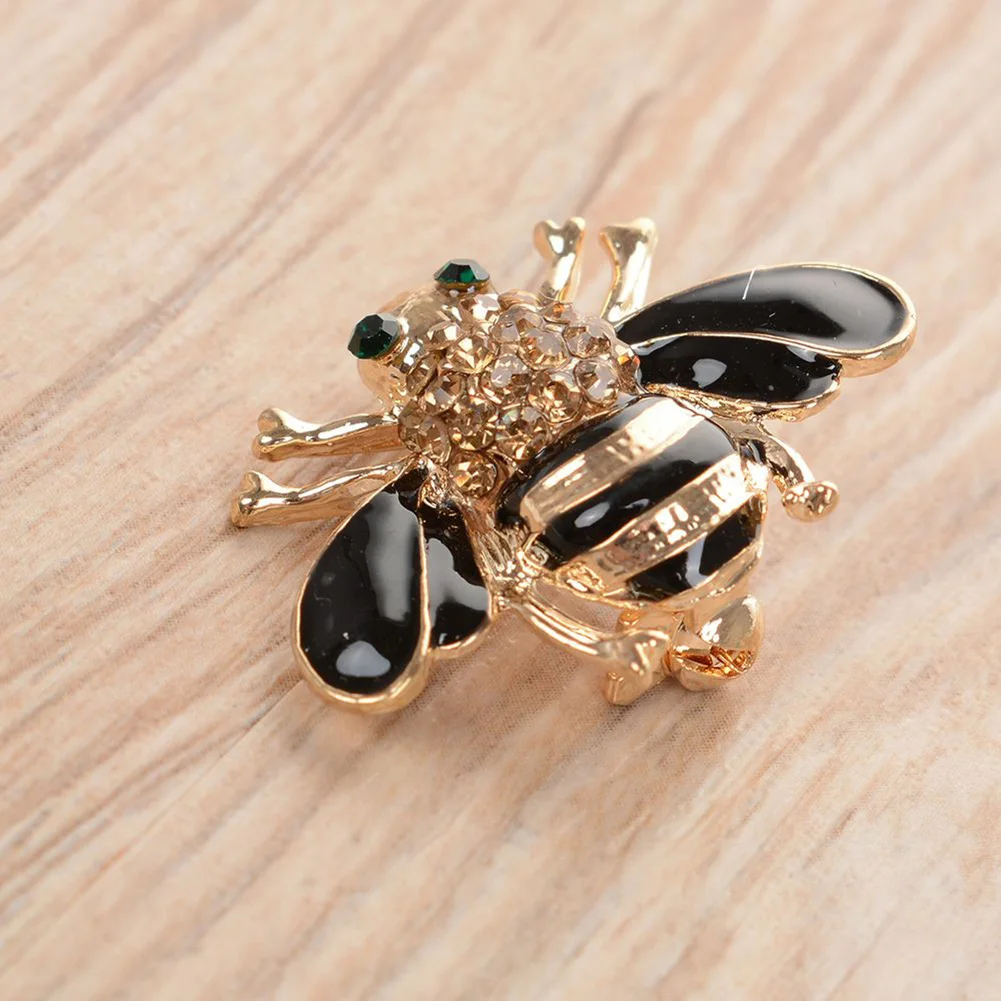

Creative Women and Brooches Delicate Black Crystal Rhinestone Brooch jewelry Girl Christmas Gift