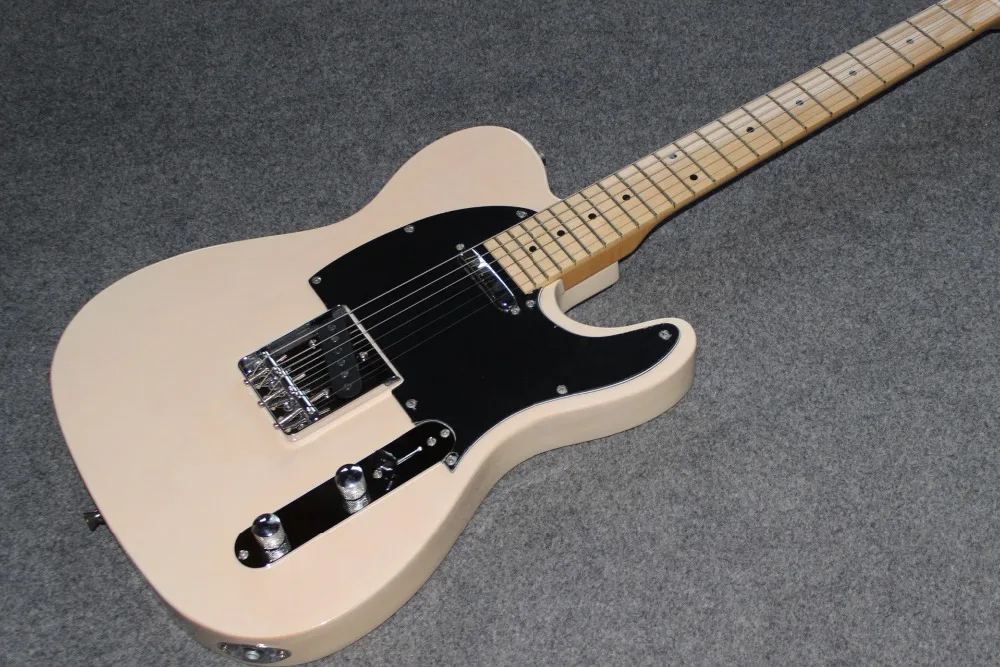 

Custom shop.classical Maple fingerboard Electric Guitar,cream color 6 stings guitarra.real photos