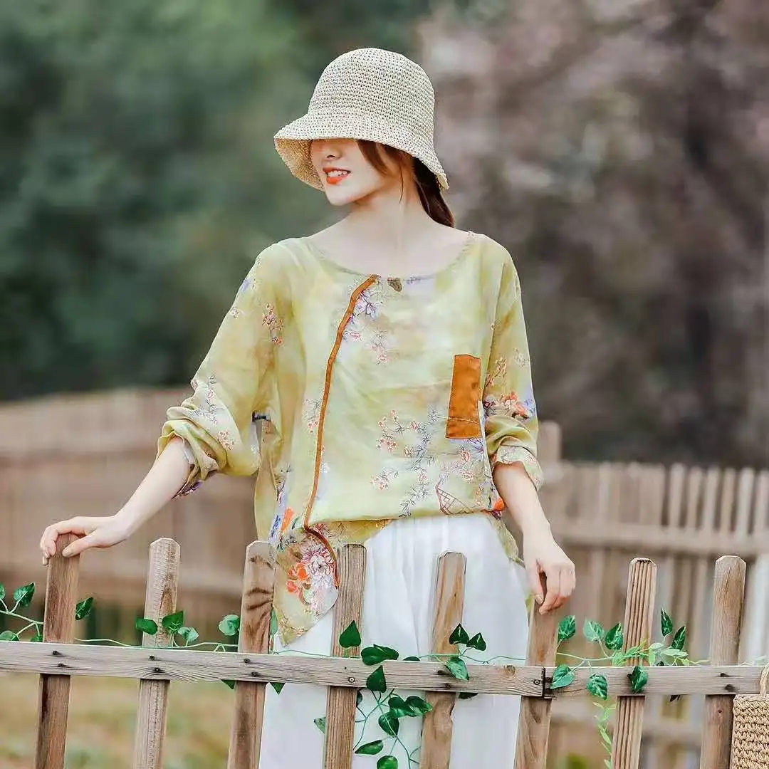 

2021 Spring New Temperament Literary And Artistic Style Round Collar Print Castor Long-Sleeved Shirt Casual Retro National Style