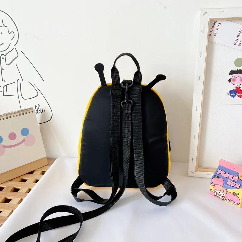 

Kids Kawaii Cartoon Backpack Cute Bee Pattern School Bag Boys And Girls Outdoor Activities Nylon Bag 3-6 Year 25CM Height