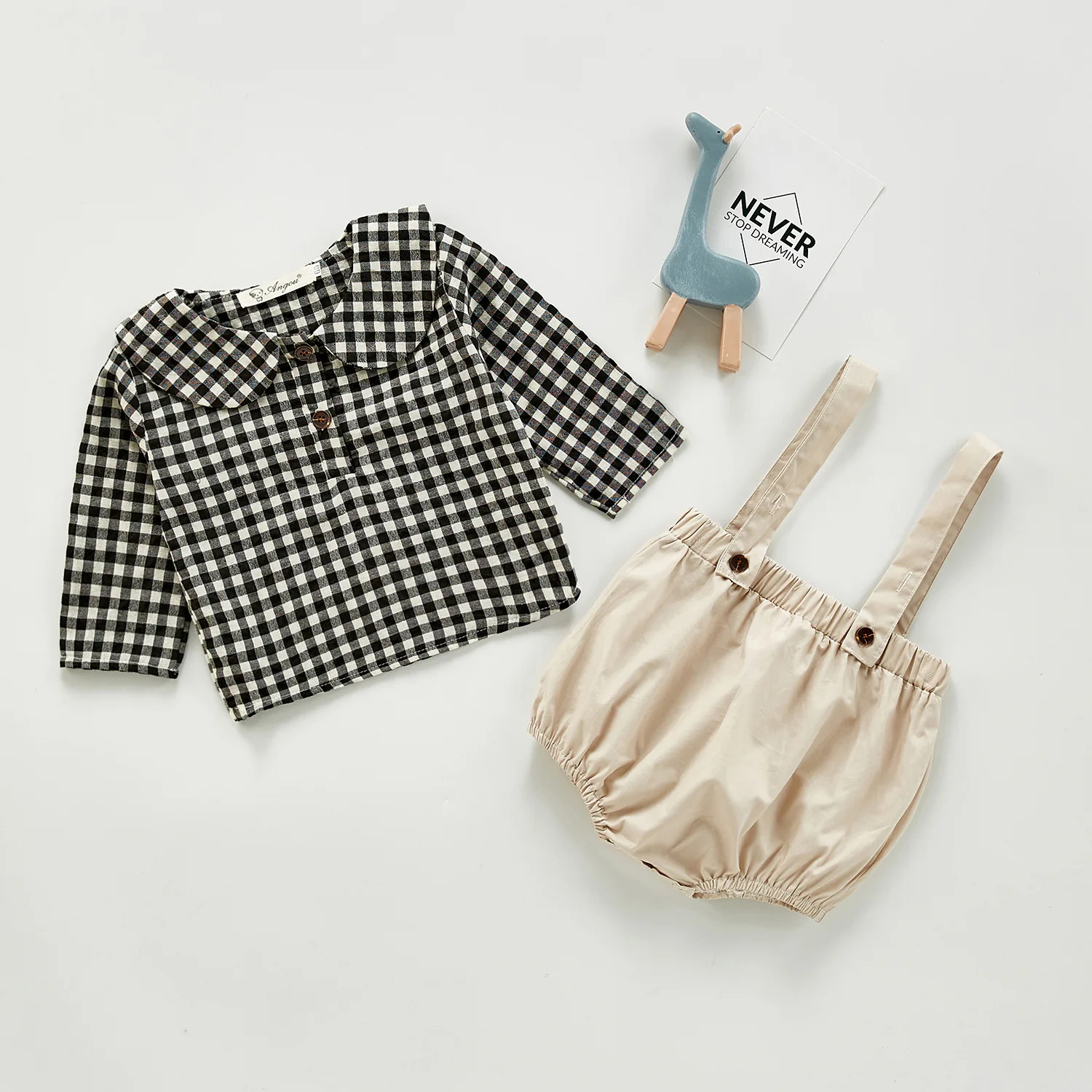 В английском стиле для детей комплект одежды мальчиков черная/белая клетчатая