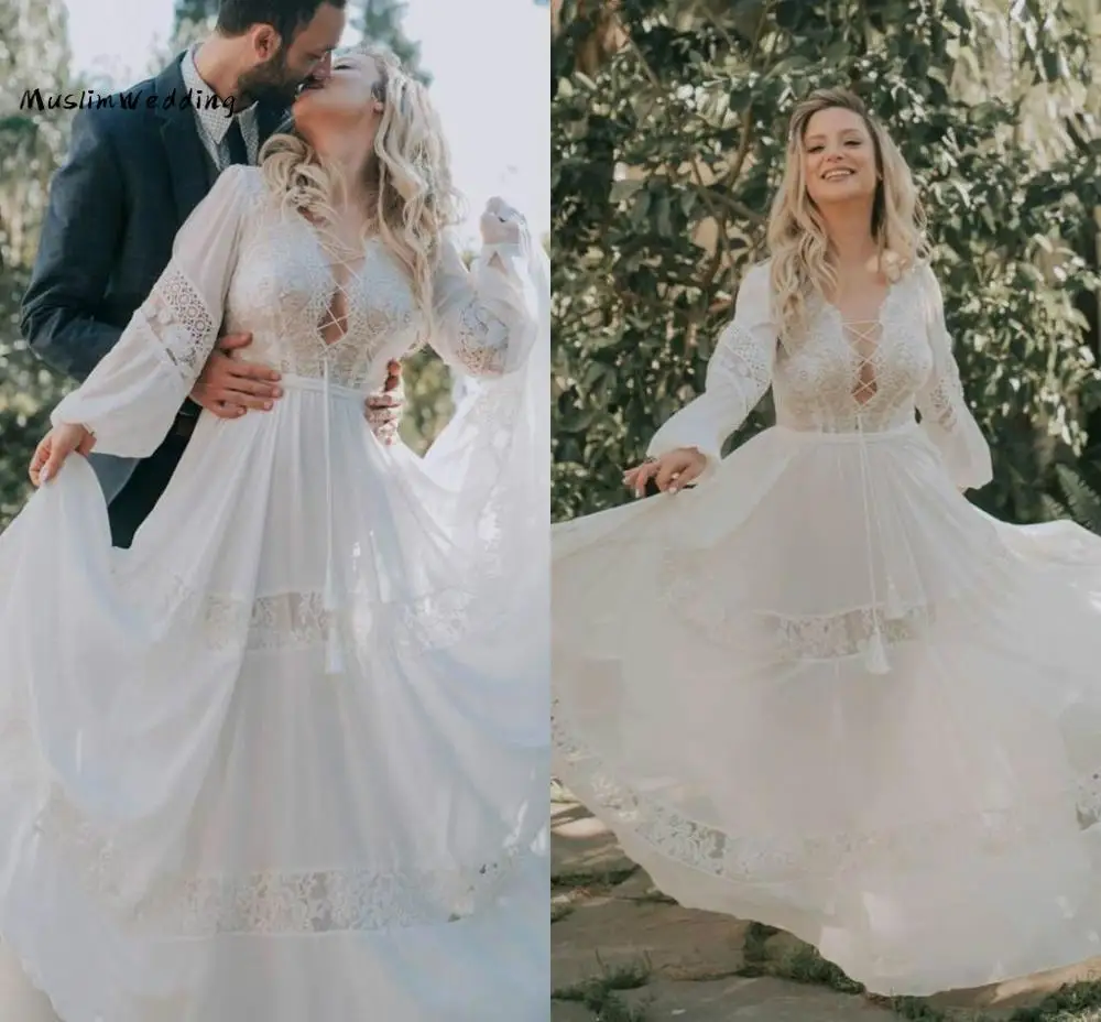 Fitted Boho Long Sleeve Wedding Dress Hippie Corset Front Chiffon Lace Beach Wedding Dresses 2020 Plus Size Bohemian Bride Gown