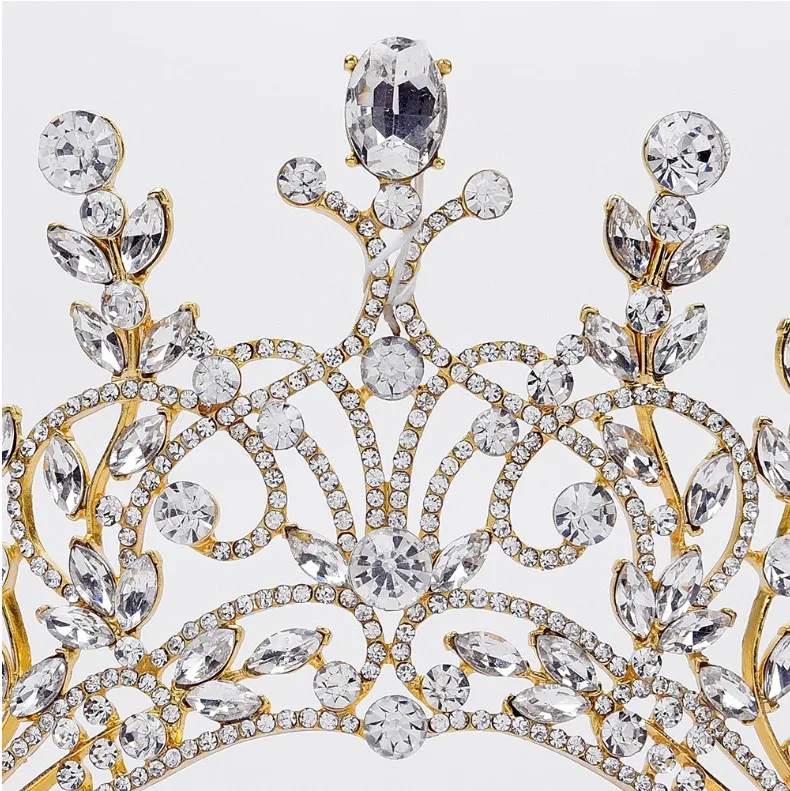 Новые золотые блестки в стиле барокко с кристаллами и цветочной короной