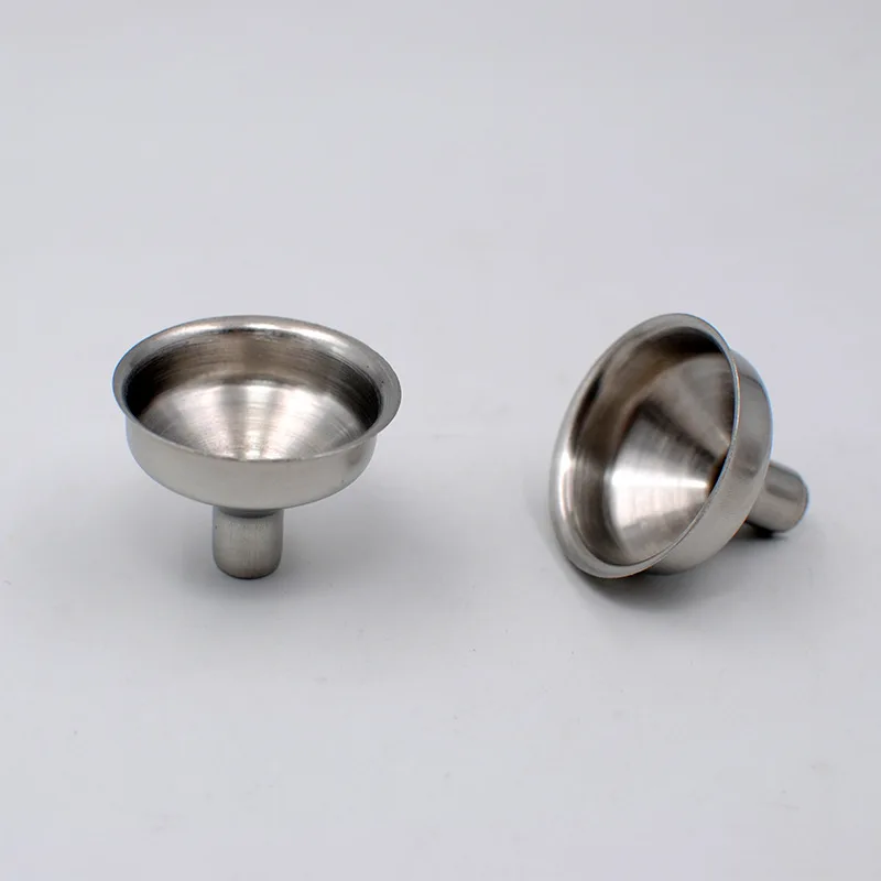 Small funnel Нержавеющая сталь чашка Воронка Из Нержавеющей Стали Хоппер кухонный инструмент колба хип виски спирт ликер металлический Подарочный мешок посуда для напитков 1 шт - Цвет: Small funnel