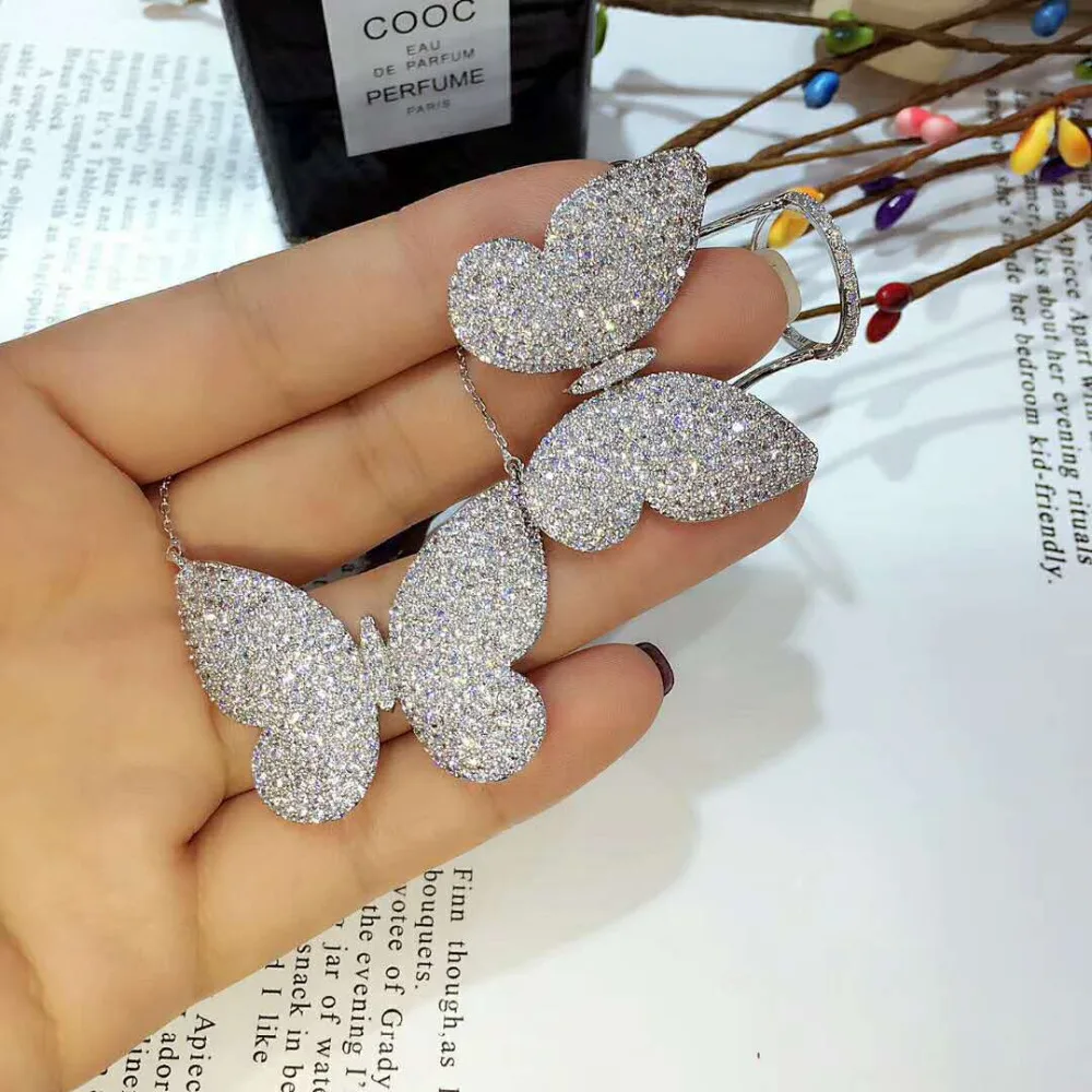 Кольцо женское из серебра 925 пробы с фианитом 5 А|Кольца| |