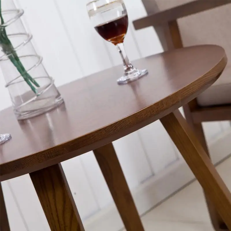 Кофейный столик из массива дерева в нордическом стиле приставной для маленькой