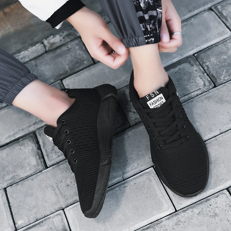 

Men Black Walking Shoes Lightweight Mesh Sports Shoes Trainers Shockproof Breathable Male Sneaker Casual Shoes Man Herenschoenen