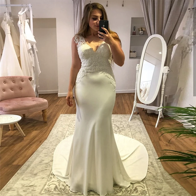MoonlightShadow Graceful Wedding Dresses Mermaid V-Neck Sleeveless Satin Appliques Floor-length Bridal Gown Robe De Mariée