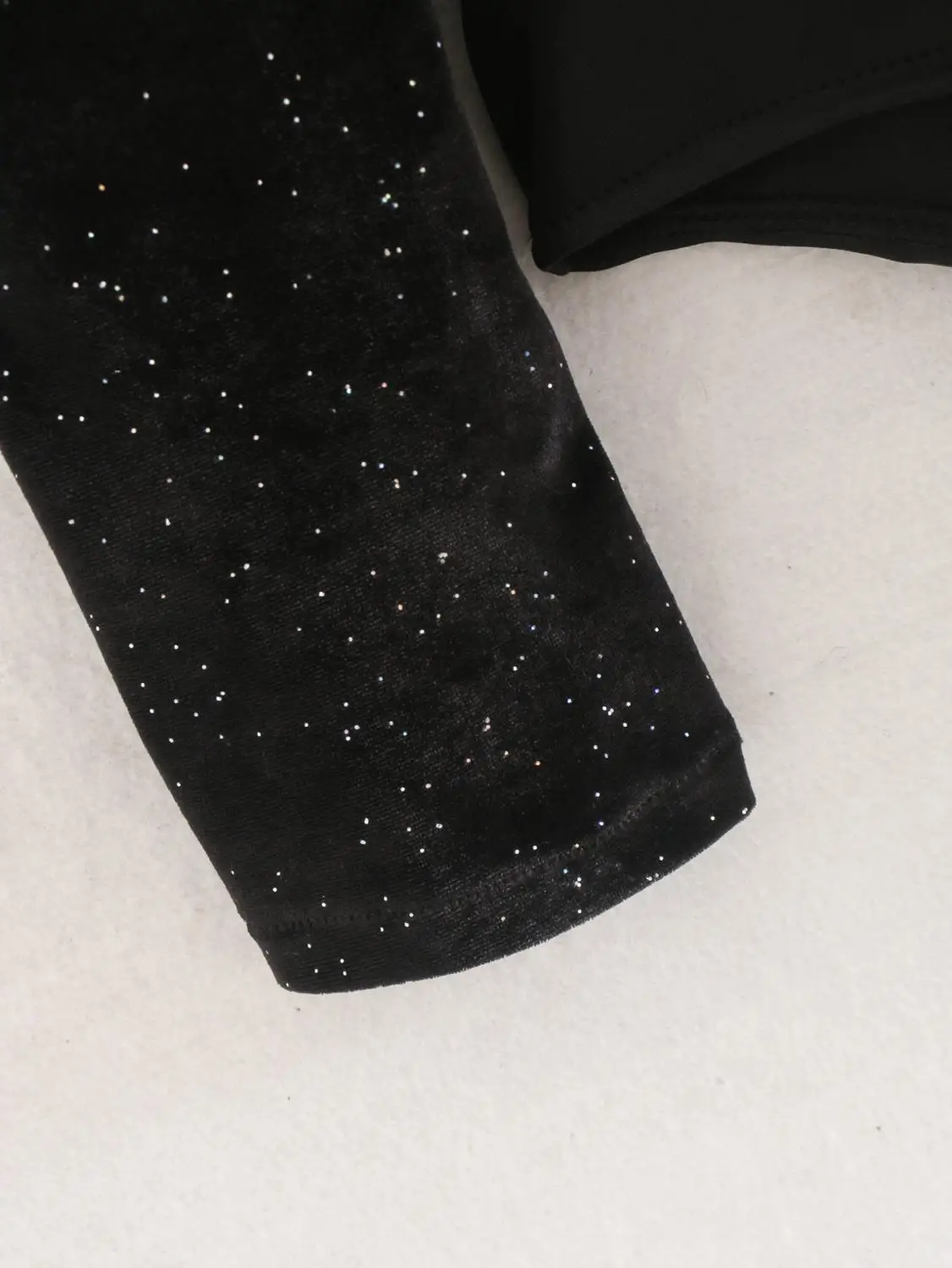 

Women sexy deep v neck bright velvet bodysuit shirts women chic epaulette siamese blouse femininas playsuits blusas tops LD6098