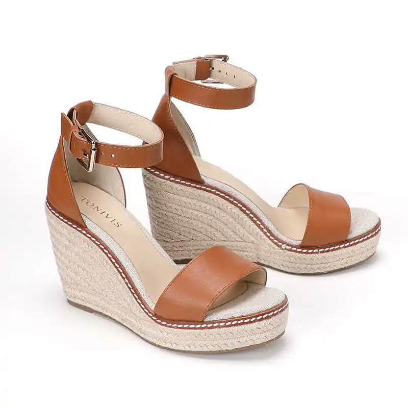 

2021 new slope heel sandals spring Brown high heeled dress thick heeled women's shoes with fairy shoes summer