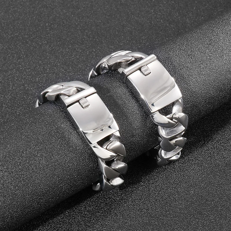 

European and American Fashion Trend Stainless Steel Hip Hop Jewelry Domineering Thick Wide Chain Glossy Bracelet