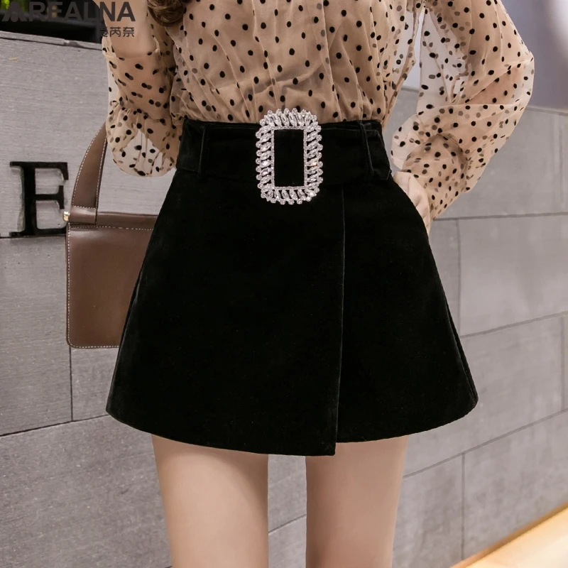 

High Waist A-Line Wide Leg woman shorts Black Velvet Shorts Women Diamond belt fall Winter fashion Lady Elegant shorts feminino