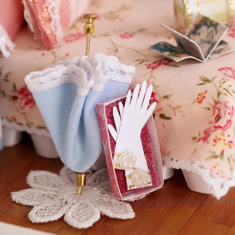 

Dolls & Accessories