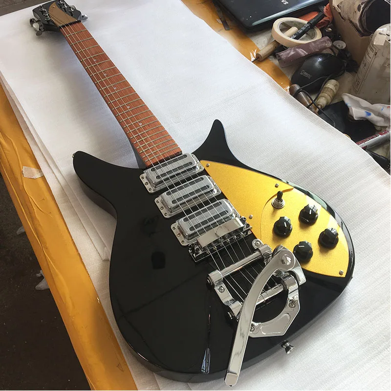 High-quality 325 electric guitar, black paint, bright fingerboard, 527 string length, small double-wave vibrato bridge, postage