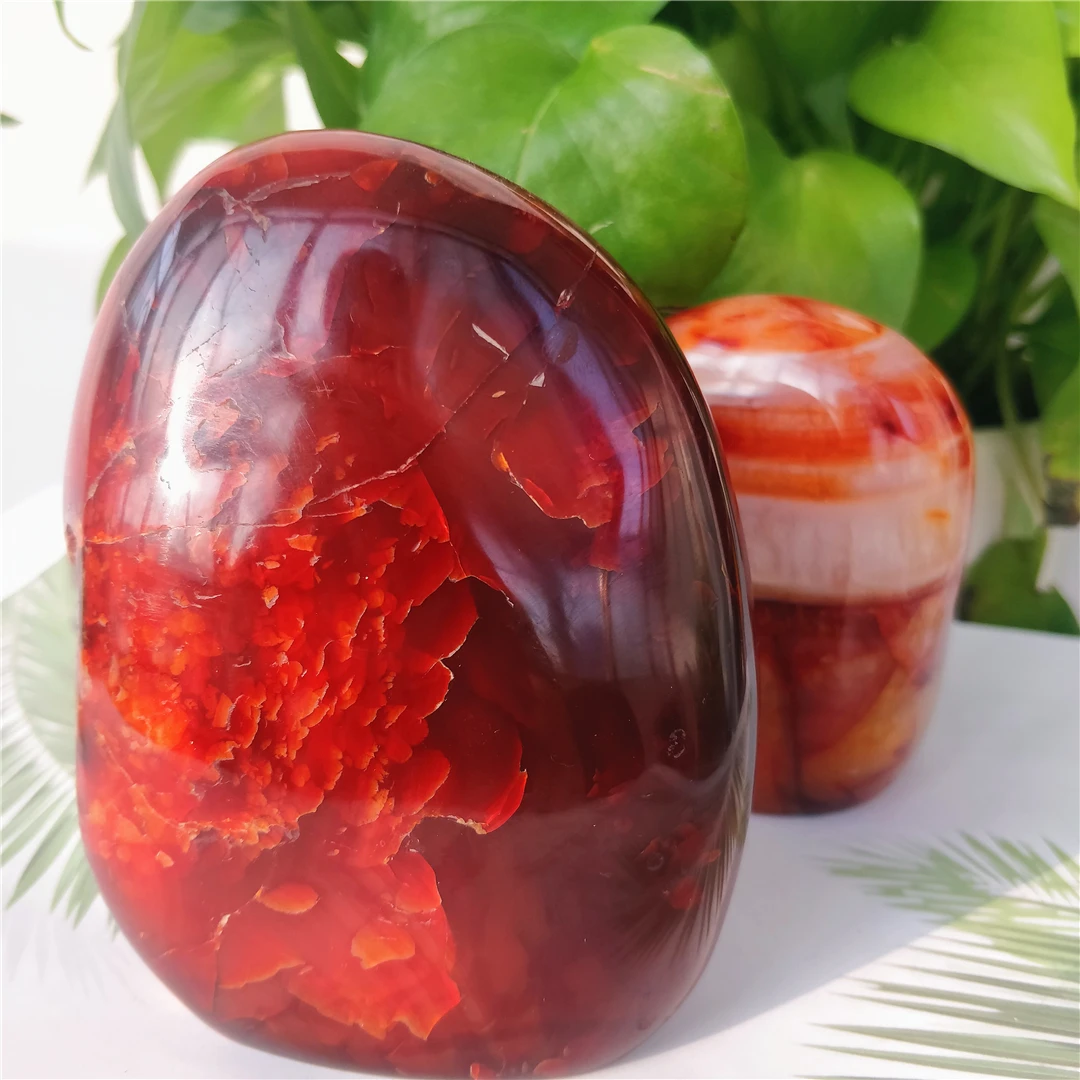 Натуральный оникс красный агат грубые кристаллы полированные ручная работа