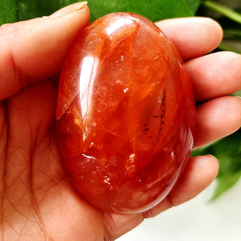 

High Quality Natural Stone Red Hematoid Quartz Crystal Palm Home Decoration Meditate And Chakra Healing Crystals