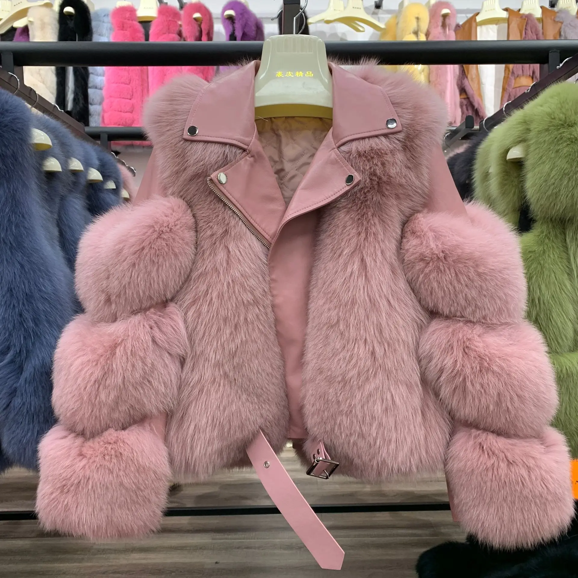 

sheep Whole skin fox fur leather leather Haining grass female motorcycle short coat new winter 2020 youth