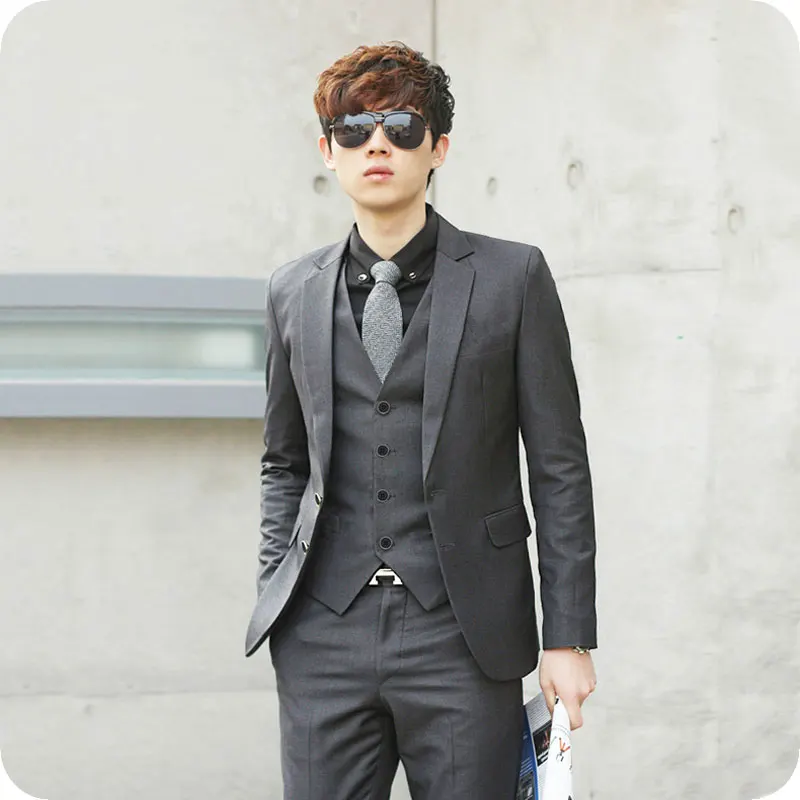 

Italian Grey Men Suits 2020 Wedding Groom Tuxedos Custom Made Man Blazer Masculino Jacket Pants Vest 3 Piece Ternos