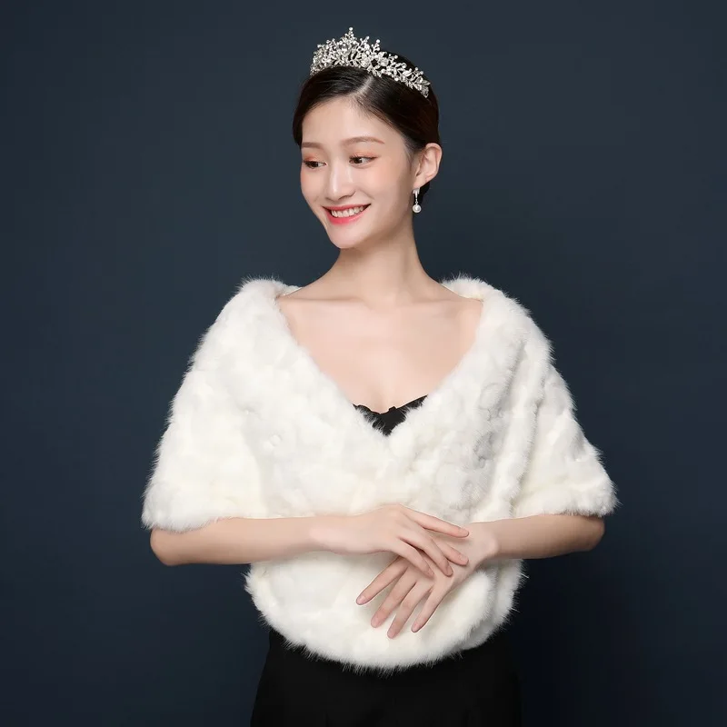 

2019 New Winter In Stock Hot White Ivory Faux Fur Jacket Wedding Bridal Wraps Warmer Women Shawl Capes With Muffs Accessories