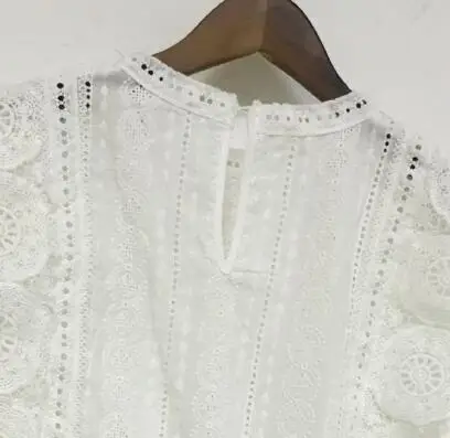 

2020 Spring And Summer New Solid Color Round Neck Court Style Embroidered Retro Long-sleeved Shirt Women