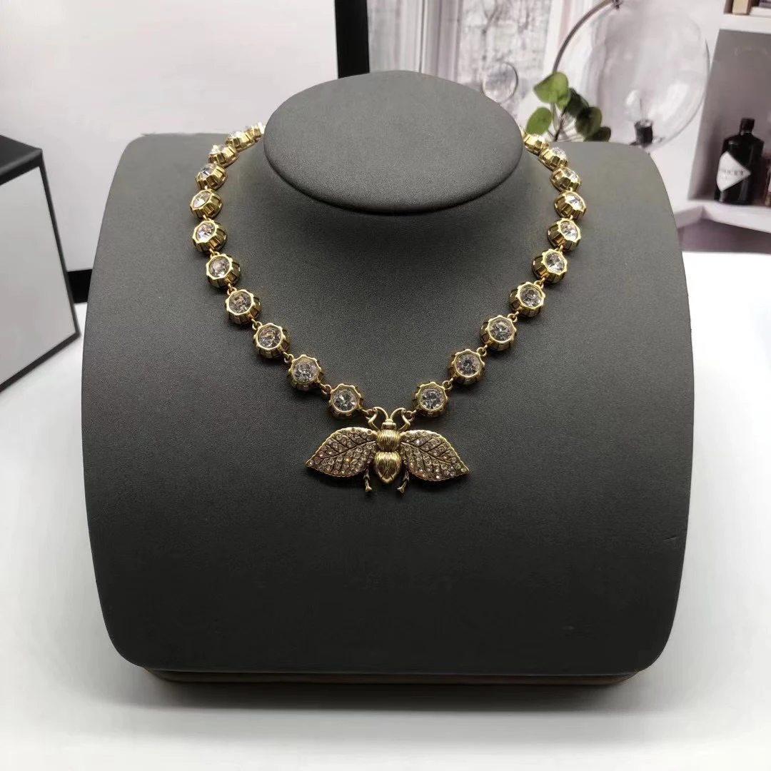 

S925 sterling silver bee necklace, retro style, high-quality jewelry, original brand 1:1, birthday gift