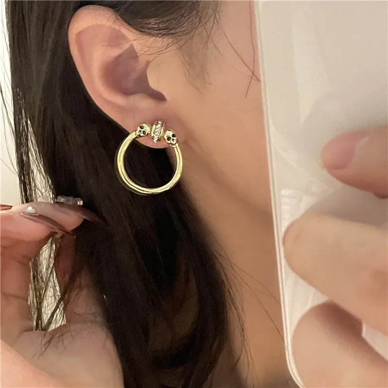 

2022 Vintage Crystal Skull Earrings for Women Men Unisex Jewelry Fashion Female Skeleton Earring Brincos Ancient Bijoux