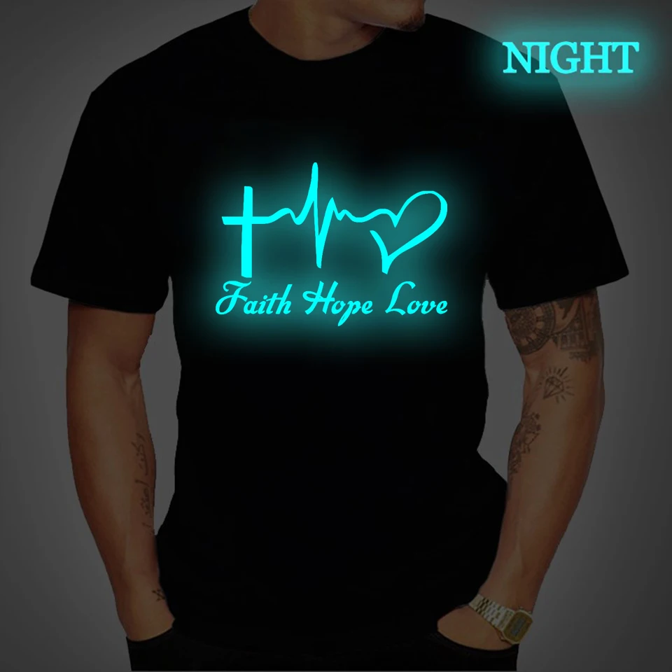 Мужская светящаяся футболка Faith Hope Love черная с круглым вырезом индивидуальный