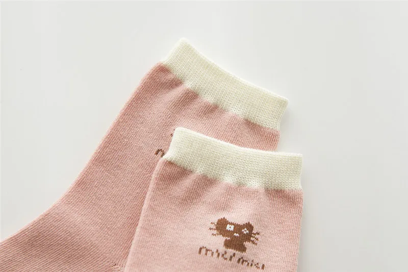 5 Pairs Hot Sale Cartoon Animal Kawaii Cat Embroidery Cotton Women Sock Comfortable Soft Spring Autumn Winter Fashion Crew Socks