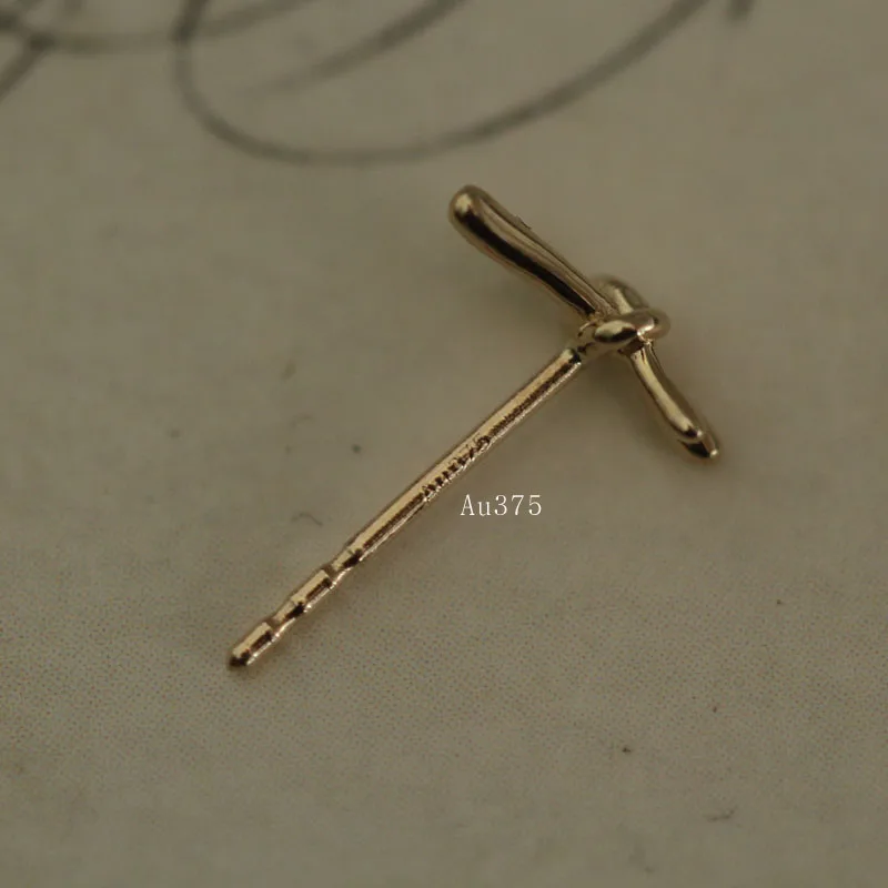 Серьги гвоздики из твердого золота 9 к подарочные маленькие Изящные серьги с