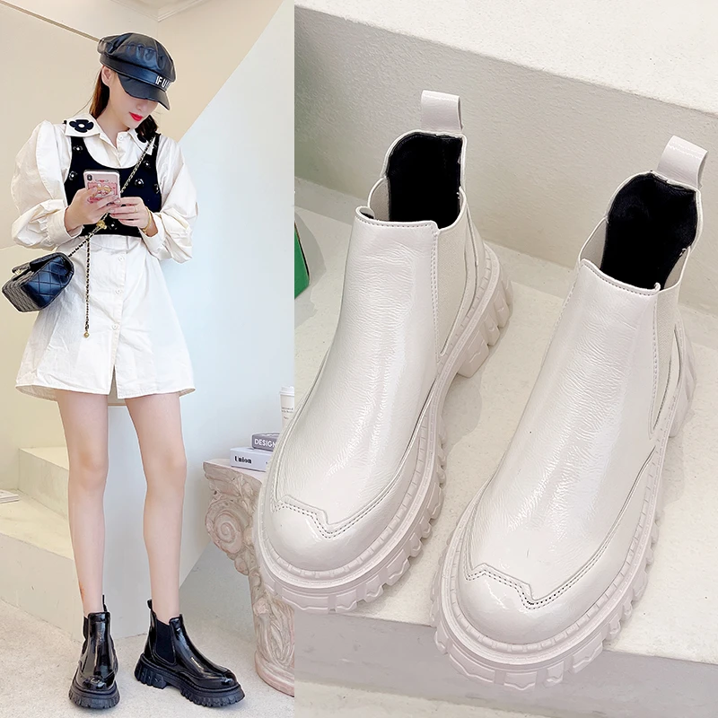 

Женские ботильоны Винтажные ботинки с круглым носком из лакированной кожи на платформе мартинсы