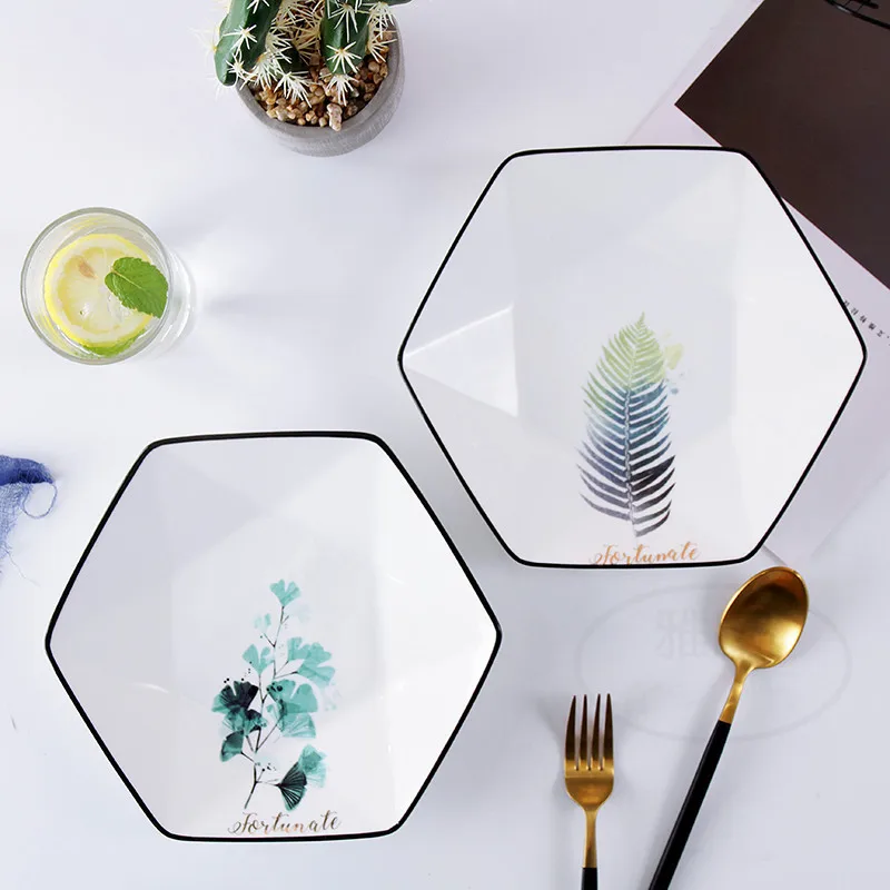 Керамическая обеденная тарелка в скандинавском стиле с шестигранными черными
