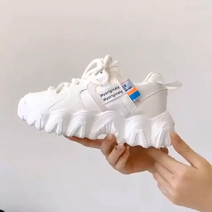 

New Ins Sports Casual Shoes, Comfortable And Breathable Women's Shoes With Wave Pattern Bottom, Fashionable Sports Shoes
