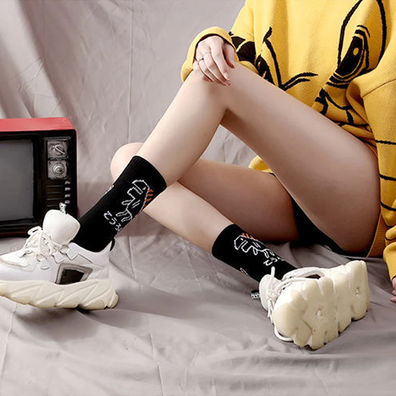 

Fashion Graffiti Anime Men Women Socks Cotton Ins Harajuku White Black Sport Happy Soft Funny Trend Streetwear Girls Sockings