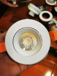 10 шт.лот вырезанные 75 мм белые розетки GU10 пластиковые осветительные рамы для Прожектора MR16