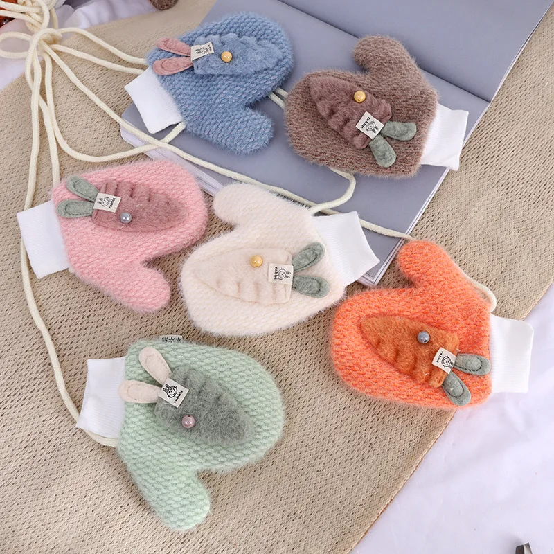 

New Carrot Pattern Kids Gloves Thicken Warm Pearl Knitted Wool Girls Gloves Child Velvet Hanging Neck Gloves Full Finger Mittens