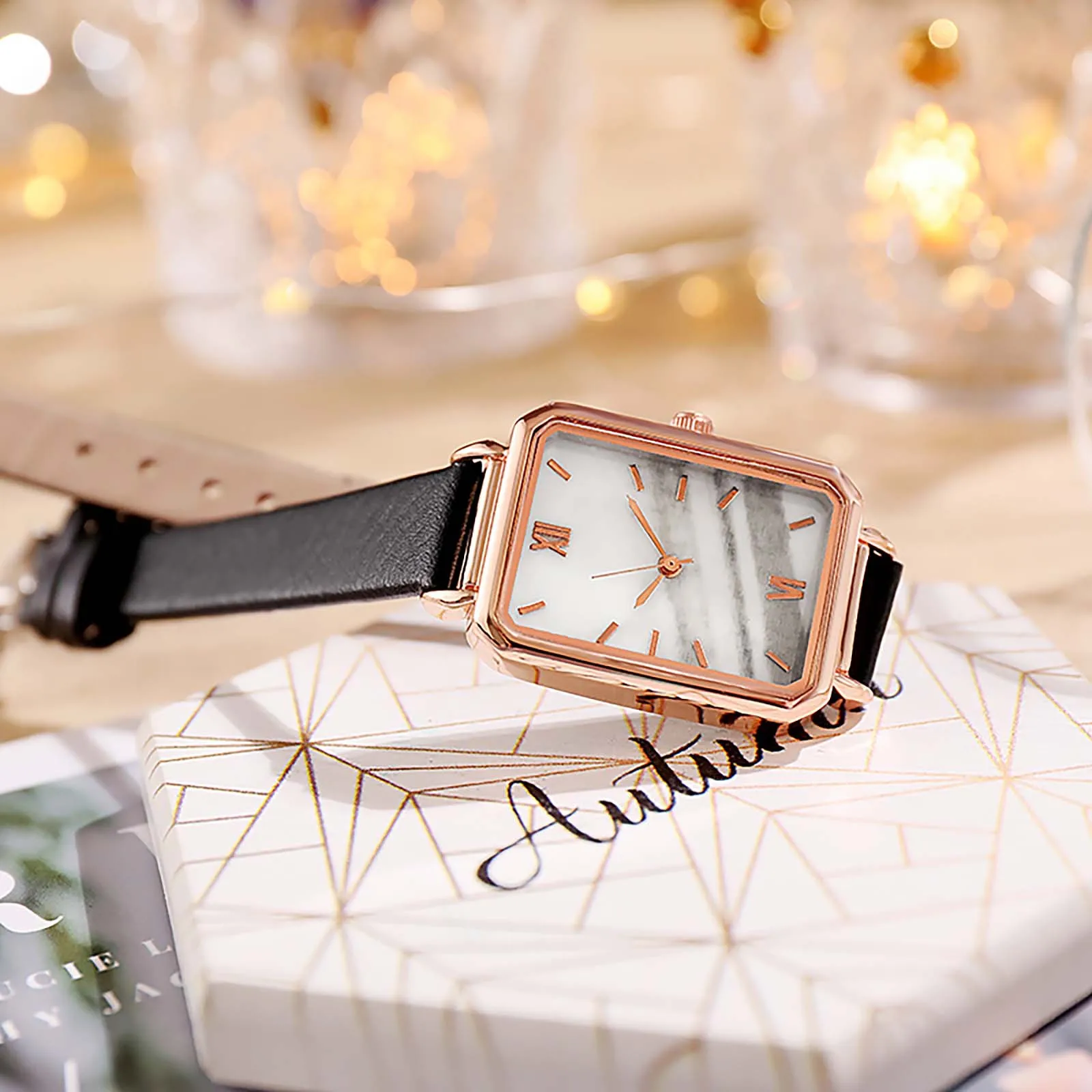 

Hot Clock 2021 Halloween Surprise Blind Box Ladies Watch Ladies Personalized Watch 6PCS ,Luxury women's fashion exquisite watch