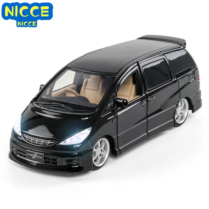 

Nicce1:32 модель автомобиля Тойоты правителей Премиум автофургон Diecasts автомобильные часы со звуком и светильник с оттяжкой назад колесо для де...