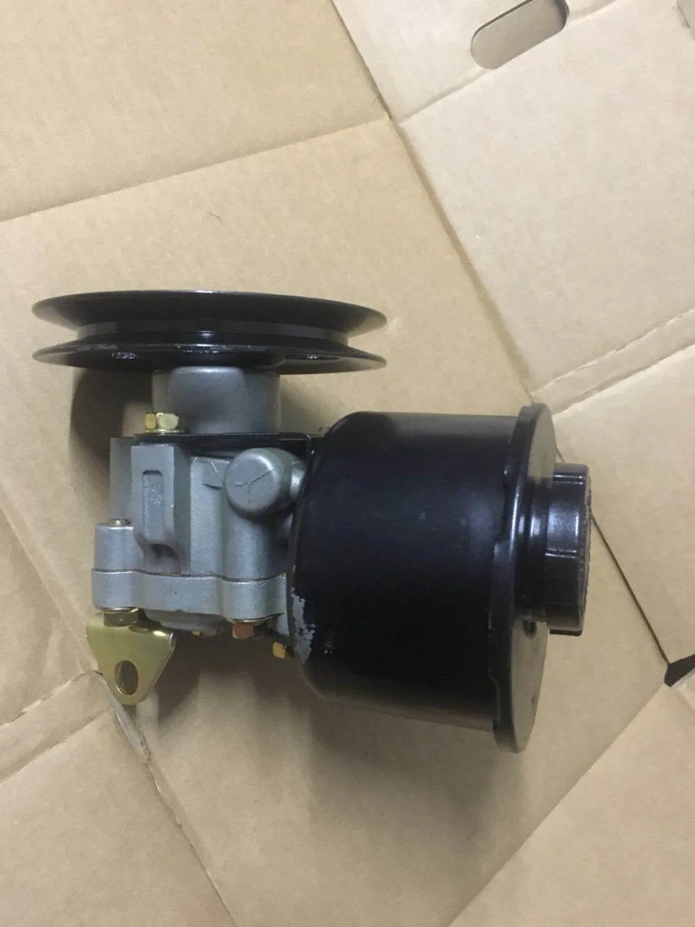 

Power Steering Pump For Nissan caravan 1998 Atlas 1999 49110VH300