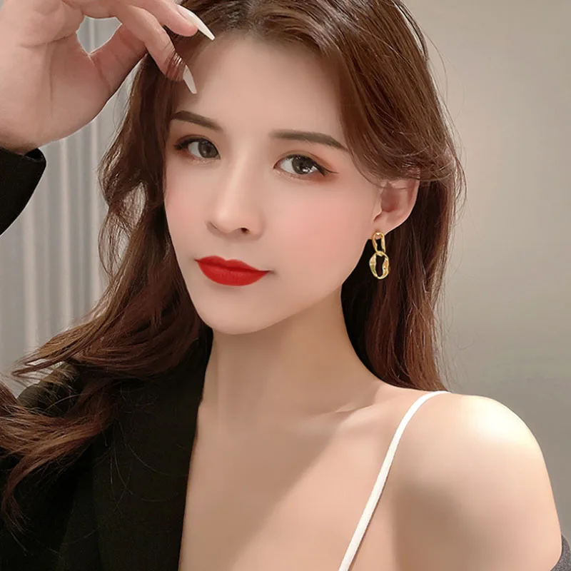 

S925 silver needle metal texture irregular double ring chain earrings European and American personality trend simple earrings ea