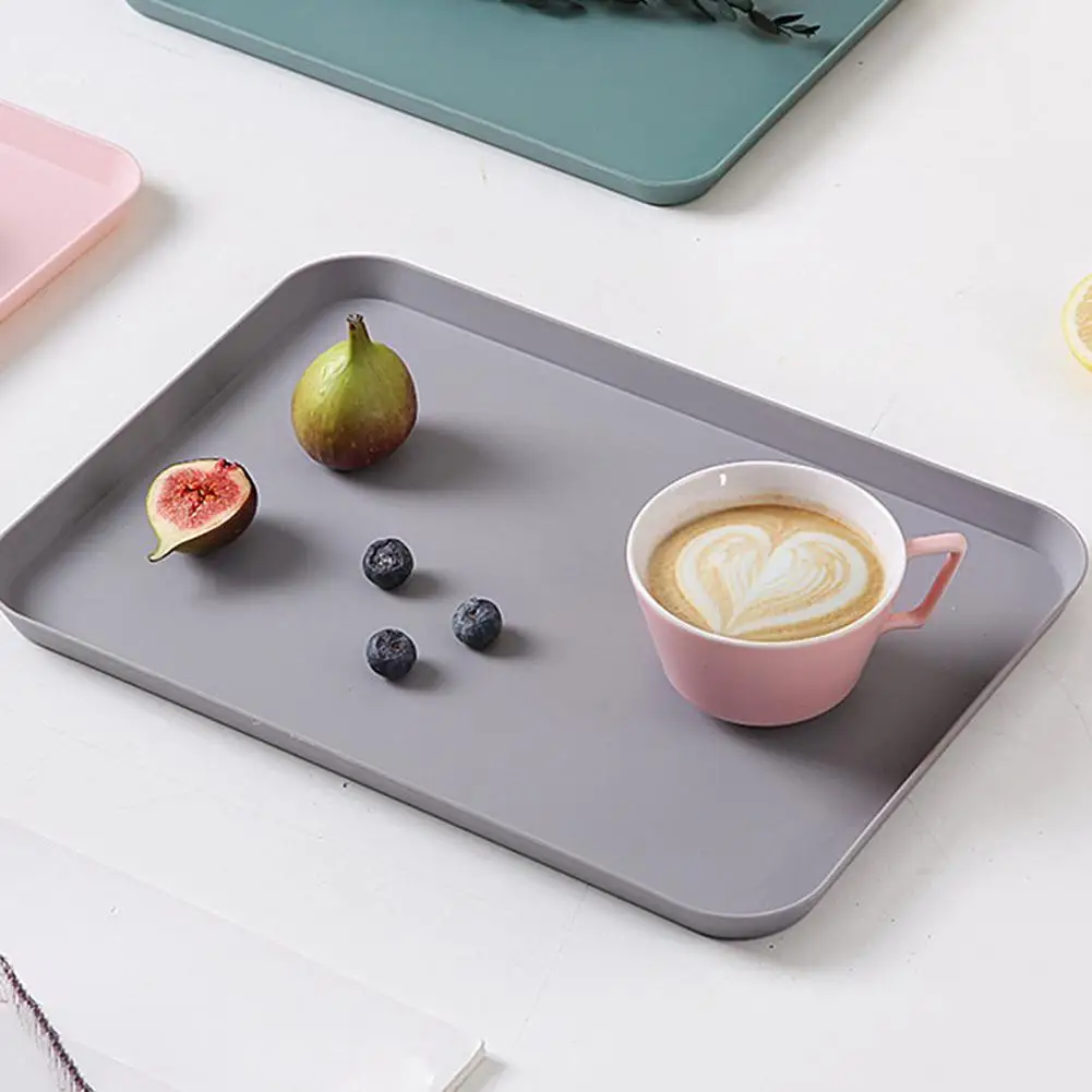 Простой прямоугольный пластиковый поднос для фруктов и десертов в скандинавском