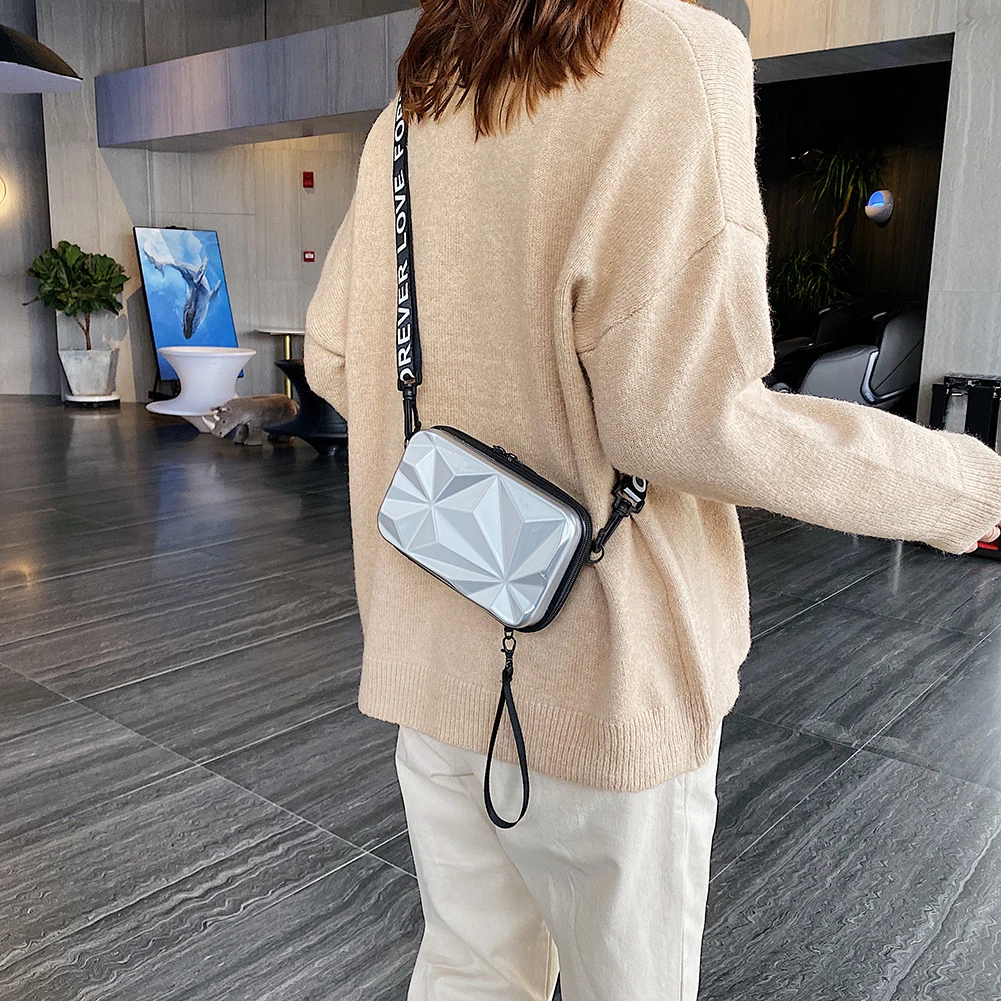 

Portable Women Small Crossbody Tote 3D Wide Letters Strap Shoulder Luggage Bags Fashion Exquisite Shopping Female Bag