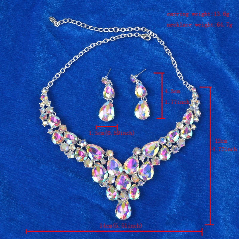 Женский ювелирный комплект из колье и серёг с серебряным кристаллом | Украшения