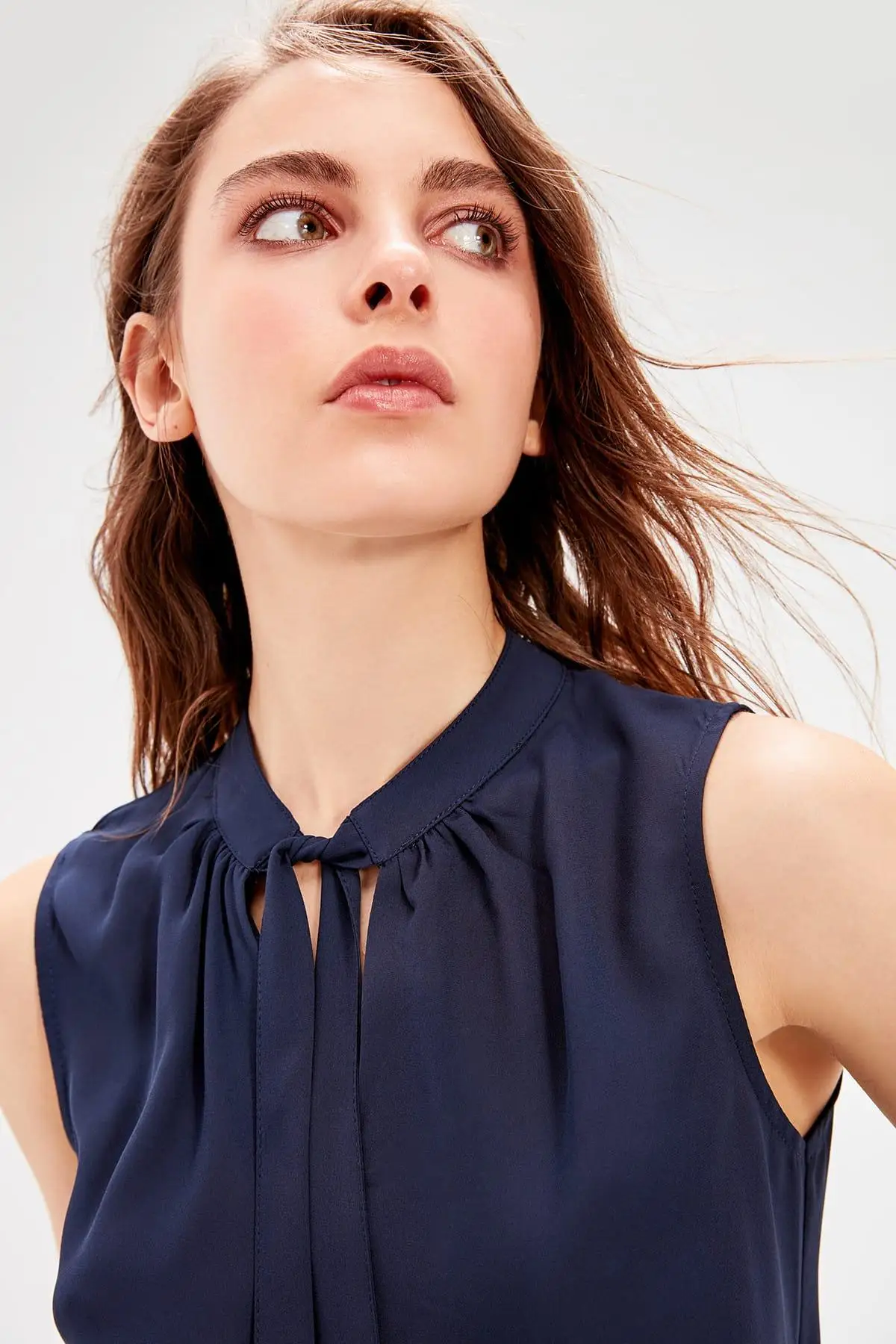 Trendyol темно синий на шнуровке detayli Bluz TWOAW20BZ0124| |