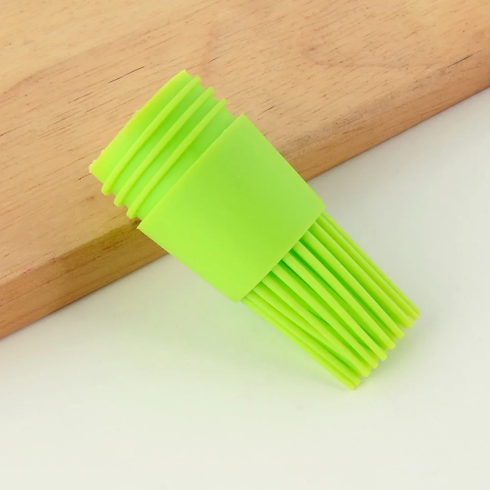 

Barbecue Portable Silicone Oil Bottle with Brush Grill Oil Brushes Liquid Oil Pastry Kitchen Baking BBQ Accessories Kitchen Tool