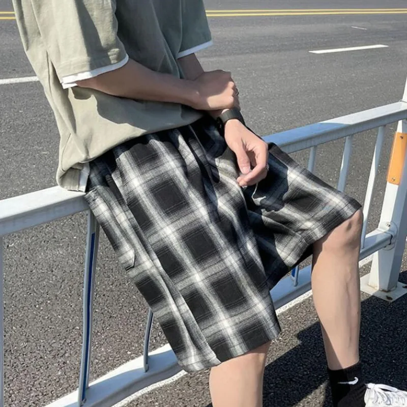 

Summer Plaid Shorts Men's Korean Fashion Loose Casual Shorts Men's Harajuku Streetwear Wide-leg Five-point Pants Men S-3XL