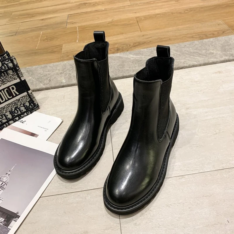 

Women's Spring Autumn Boots Women Elasticated Black Flat Leather Boots Ladies Stylish and Comfortable Ankle Boots