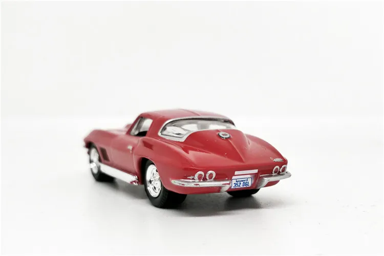 

Greenlight 1:64 CHEERS Sam's 1967 Chevrolet Corvette Diecast Model Car Loose